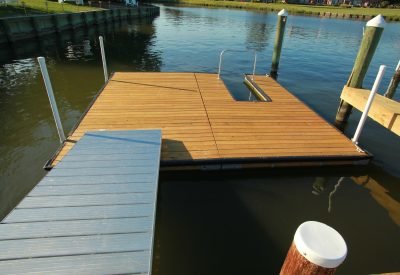 Kayak Dock with Ramp