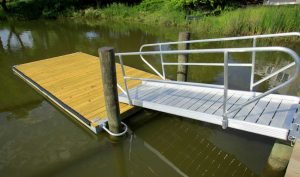 rowing-dock-with-removable-gangway-rails-